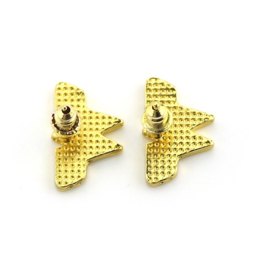 Wonder Woman Earrings - Picture 5 of 5